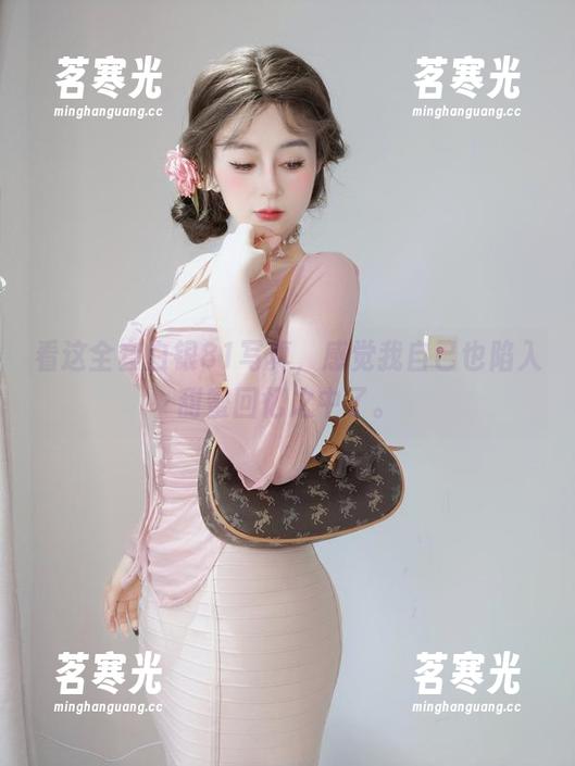 看这全套白银81写真，感觉我自己也陷入甜蜜回忆之中了。