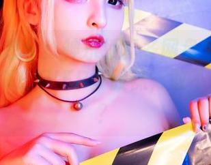 颠覆你的想象！神乐坂真冬网盘里的《ATAGO-LATEXVER》胶袜，敢不敢来试试？