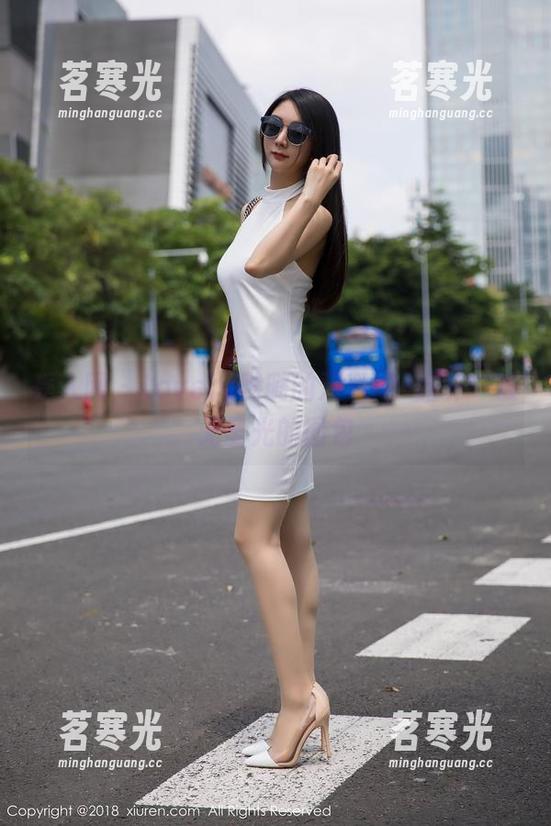 秀人网-Lovely璐璐 秀人网 - Lovely璐璐的双马尾–脑补一波无圣光的图包