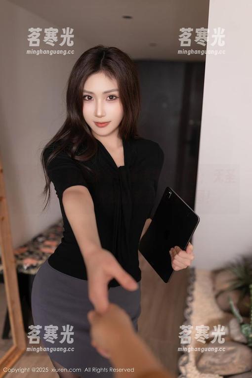 秀人网-夏诗雯Sally 秀人网 - 制服系女神夏诗雯Sally:无圣光的真实,光线从未定义过美图!