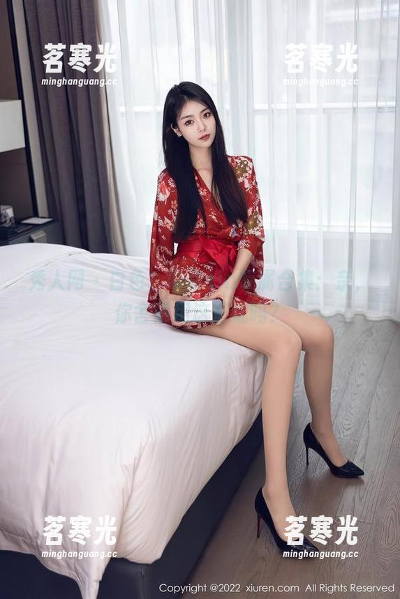 秀人网 - 白色，希雅sia专属合集：亲，你舍得用这壁纸吗？