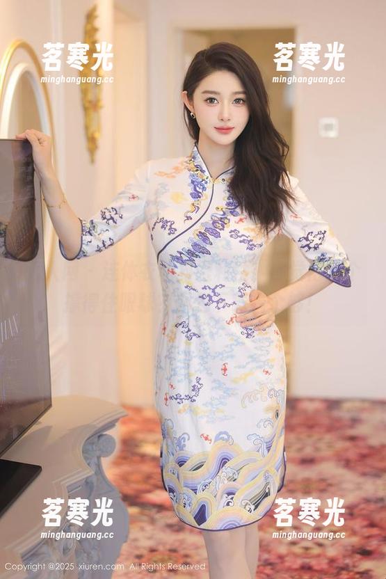秀人网 - 连体衣和抖娘利世，你觉得哪个撑得住眼球？图包下载看个够！