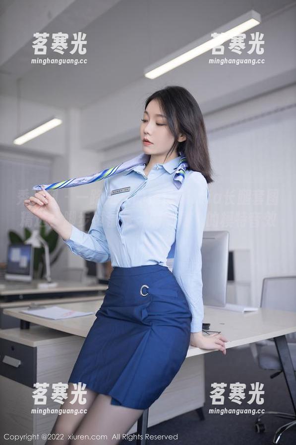 秀人网-楚恬Olivia 秀人网 - 一路走来的楚恬Olivia长腿套图精选,脚步声都是‘刷刷刷’的模特音效!