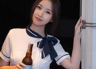 秀人网 - 套图中寻找：荡漾Crystal的双马尾，神秘的无圣光