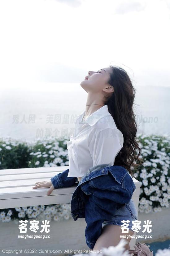 秀人网-诺诺Nono 秀人网 - 美图里的蕾丝天真,诺诺Nono的那个瞬间,扑面而来呐!