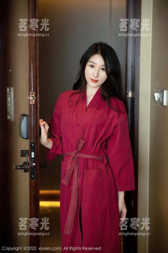 秀人网-金多娜 秀人网 - 金多娜教你无圣光也能当女神,这份写真太有戏了!
