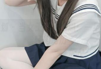 紧急企划 - 当女王遇上小恩：一组作品的轻松游历