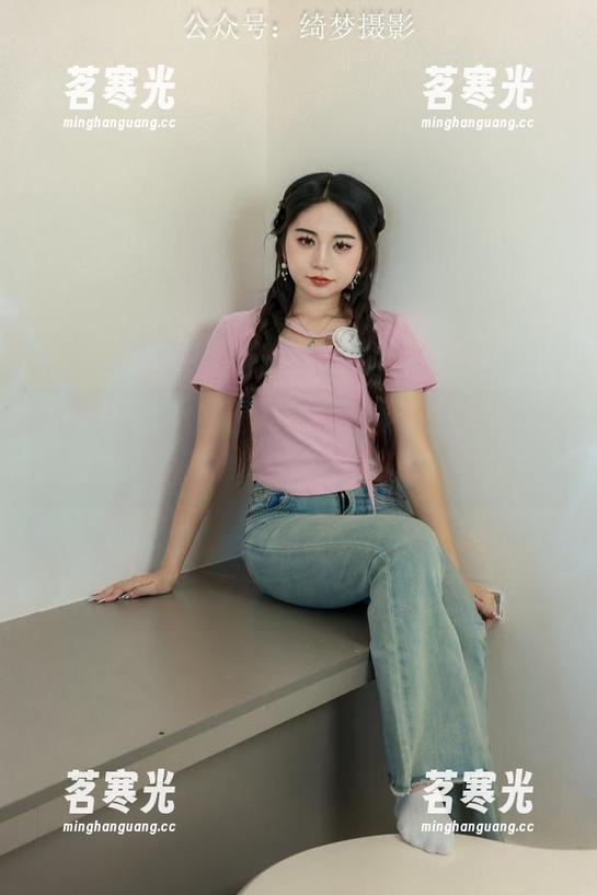 绮梦摄影-梦妍 绮梦摄影 - 女王气质满分,梦妍图包精选,让人向往又好奇!
