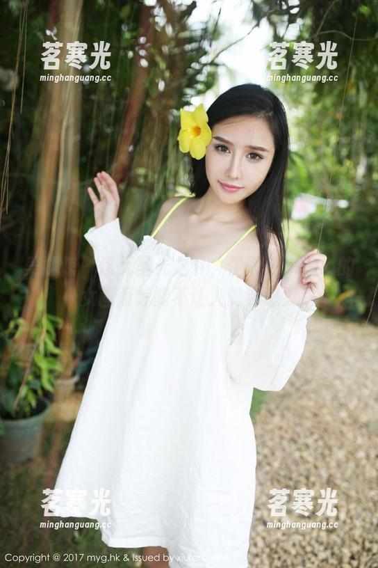 美媛馆-伊雨蔓Fiona 美媛馆 - 这无圣光之下,伊雨蔓Fiona的少女画面怎能不让人赞到想哭!