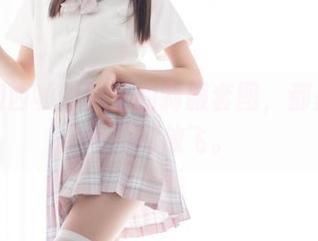 每次翻西呱呀呀呀的制服套图，都是一种心灵的放飞。