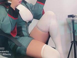贝贝琪Becky的高清黑辣妹让我想起了我家那只从来没见过世面的喵——眼睛大开，惊呆了