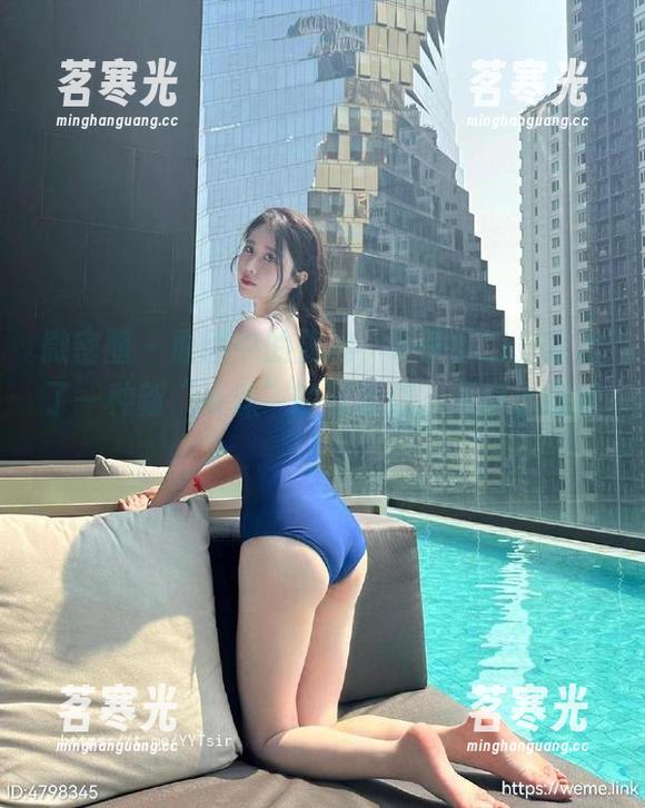 轩子巨二兔 微密圈 - 原图中的旗袍,轩子巨二兔穿出了一种新“资源”的可能性,不容小觑哦!