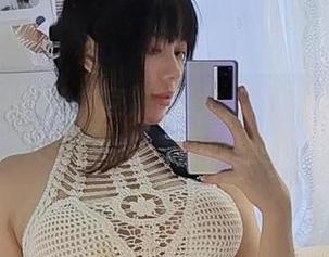 阿九从不咕咕(九言)的修女，这里没有圣光，只有妆点与美图的细腻。