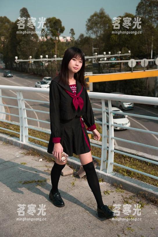 魔镜街拍-曼曼 魔镜街拍 - 原图在手,曼曼修女的真气质,是否有点错位的萌感?更新也不想放过这个!