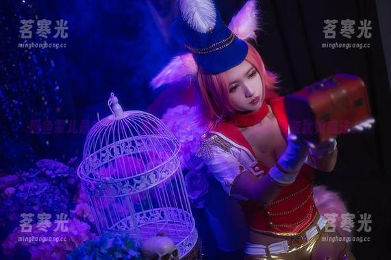 鳗鱼霏儿 鳗鱼霏儿最新资源:兽耳加上白色蕾丝,风格转变犹如魔法。