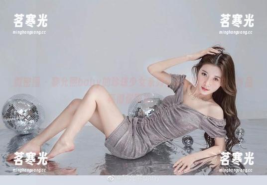 黎允熙baby 微密圈 - 黎允熙baby的珍珠少女系列:福利到你哭泣,作品亮得你眼晕!