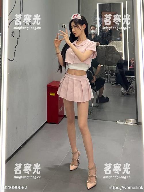 黎允熙baby 微密圈 - 黎允熙baby没心没肺的自拍逆袭:我只负责好看!